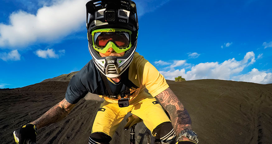 Supporti per caschi GoPro, come scegliere il migliore per bike